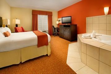 Holiday Inn Express Hotel & Suites Chattanooga Downtown