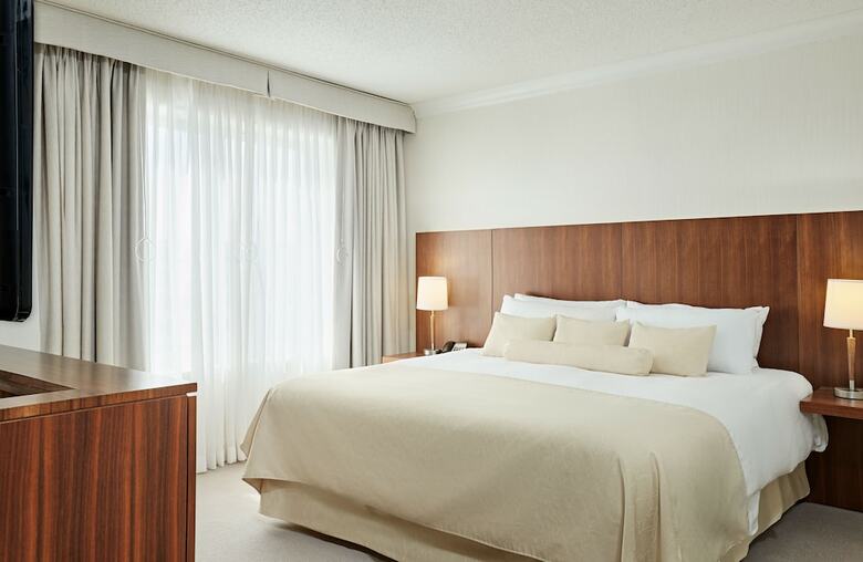 Intercontinental Suites Hotel Cleveland