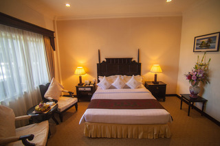 Ree Hotel