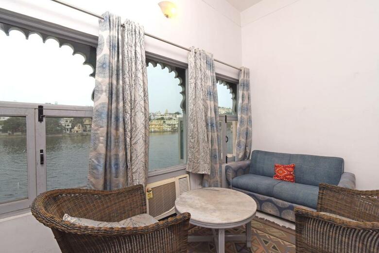Sarovar Hotel