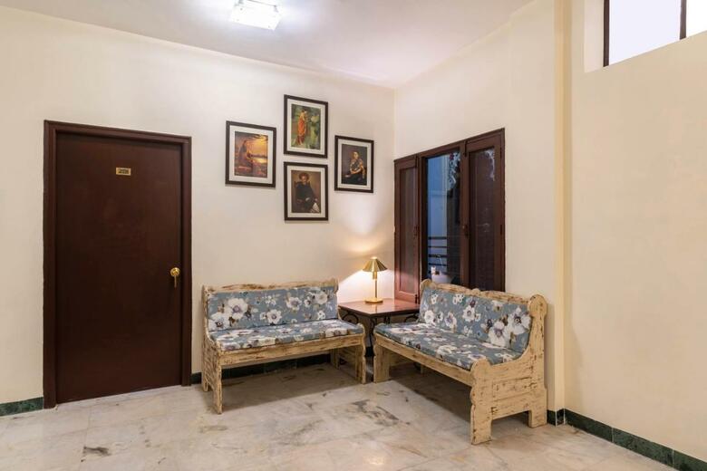 Sarovar Hotel