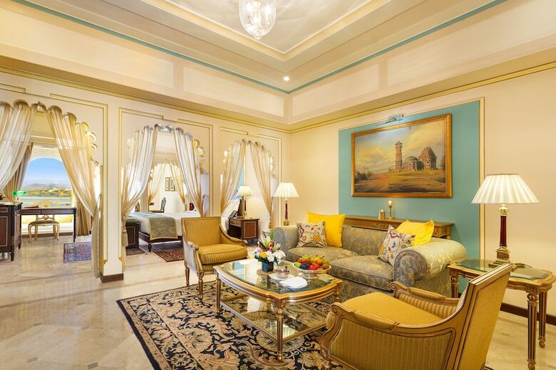 Hotel Fateh Prakash Palace