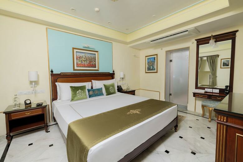Hotel Fateh Prakash Palace