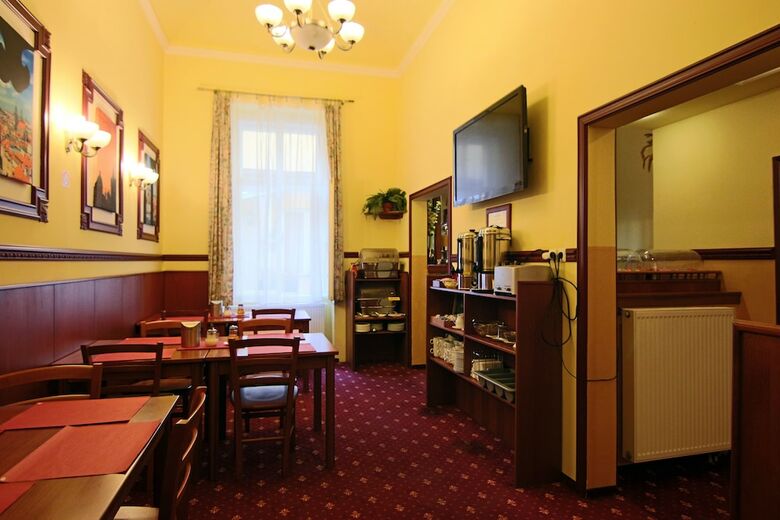 Old Prague Hotel
