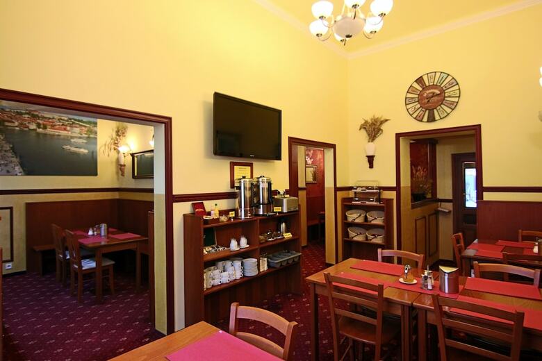 Old Prague Hotel