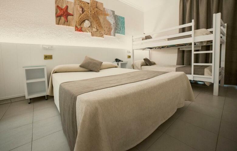Hotel Medium Claramar