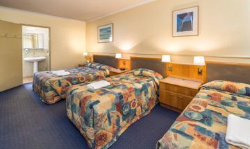 Hotel Sundowner Motor Inn
