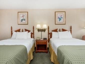 Hotel Ramada Perry Near Fairgrounds