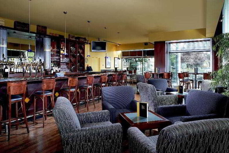 Hotel Sheraton Suites Calgary Eau Claire