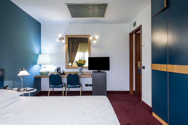 Hotel Mirage