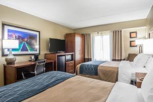 Hotel Comfort Inn & Suites
