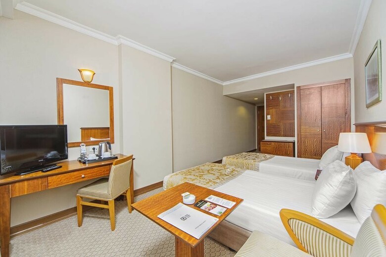 Hotel Grand Oztanik