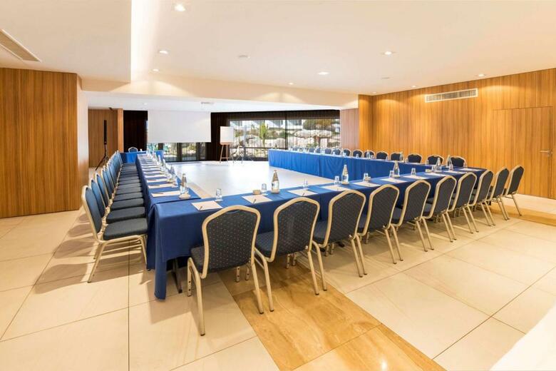 Hotel Doubletree By Hilton Malta