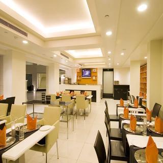 Hotel Avalon Courtyard Residences & Suites