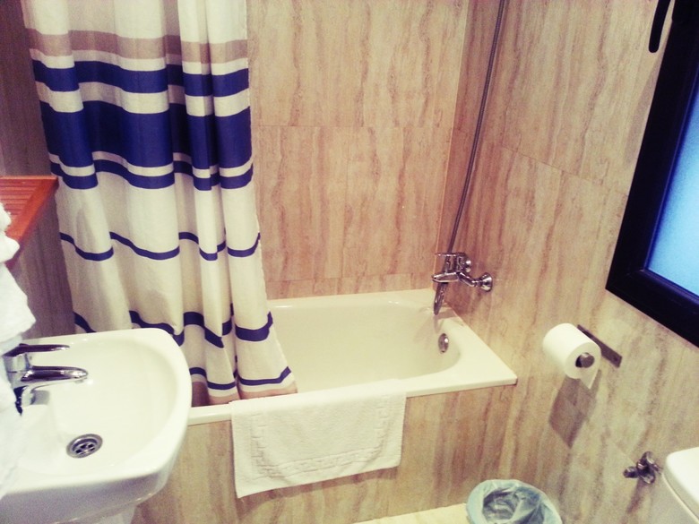 Hostal Avenida