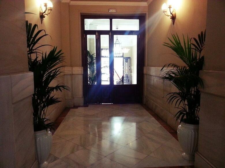 Hostal Avenida