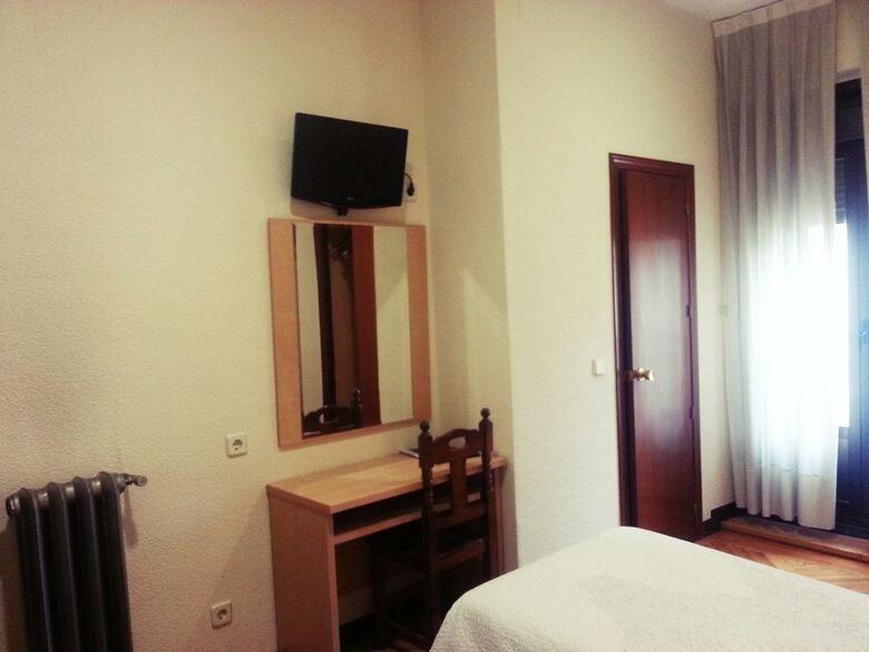 Hostal Avenida