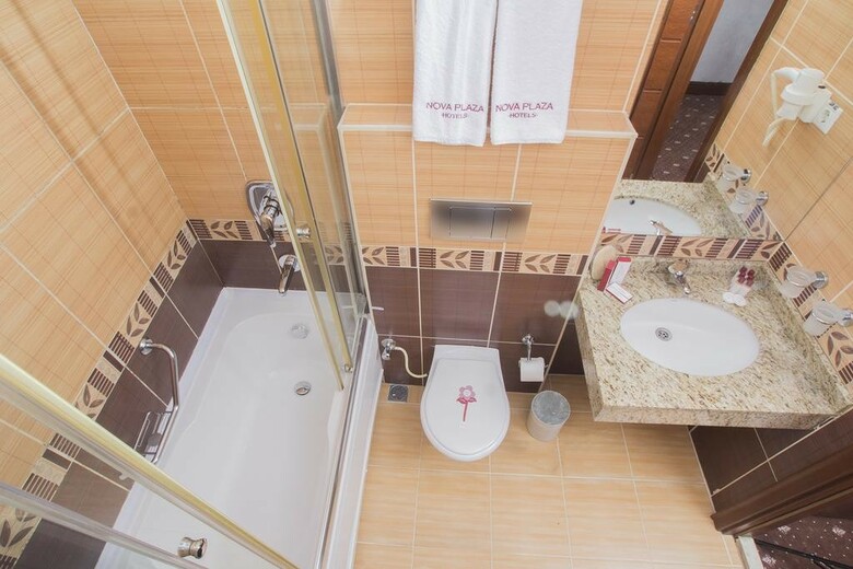 Nova Plaza Crystal Hotel & Spa