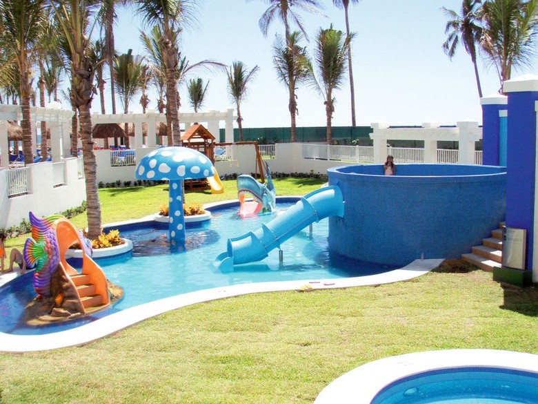 Hotel Riu Emerald Bay