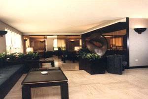 Club Hotel