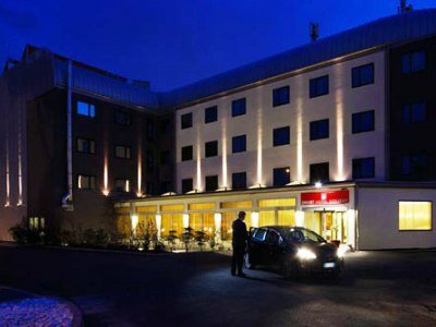 Smart Hotel Holiday