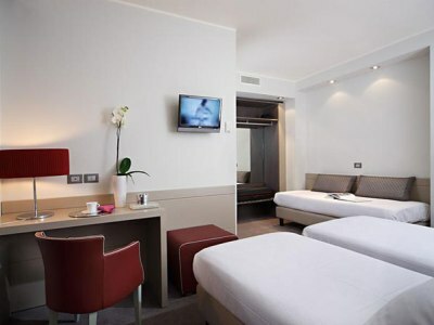 Smart Hotel Holiday