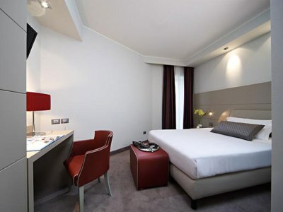 Smart Hotel Holiday