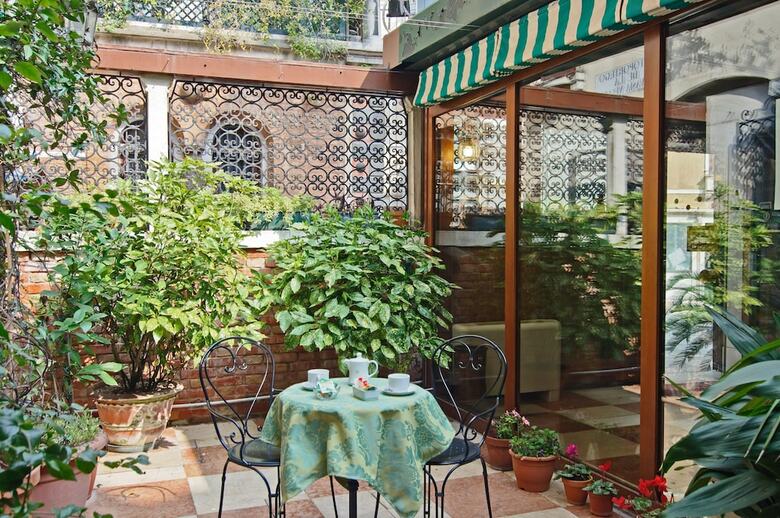 Hotel La Fenice Et Des Artistes
