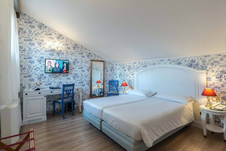 Hotel La Fenice Et Des Artistes