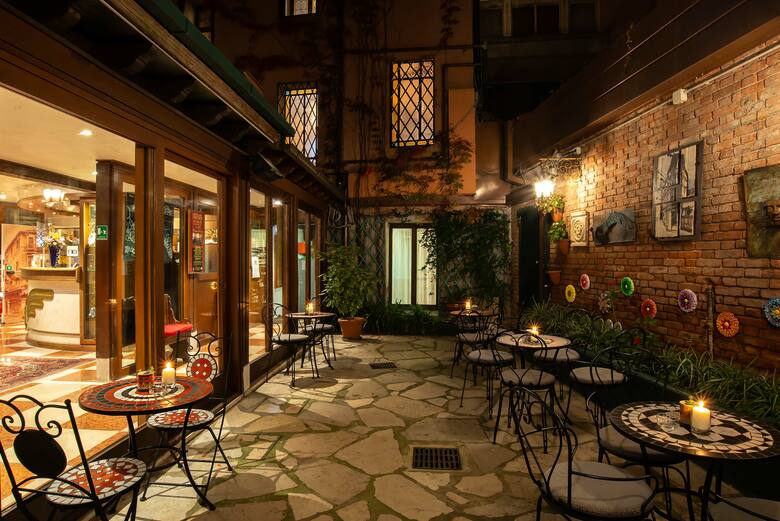 Hotel La Fenice Et Des Artistes