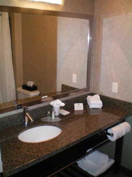 Best Western Wine Country Hotel & Suites