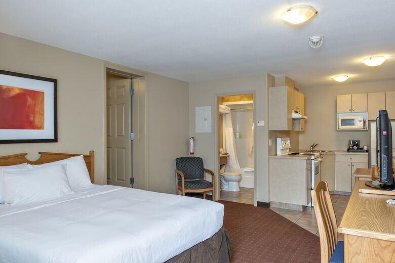Coast Osoyoos Beach Hotel