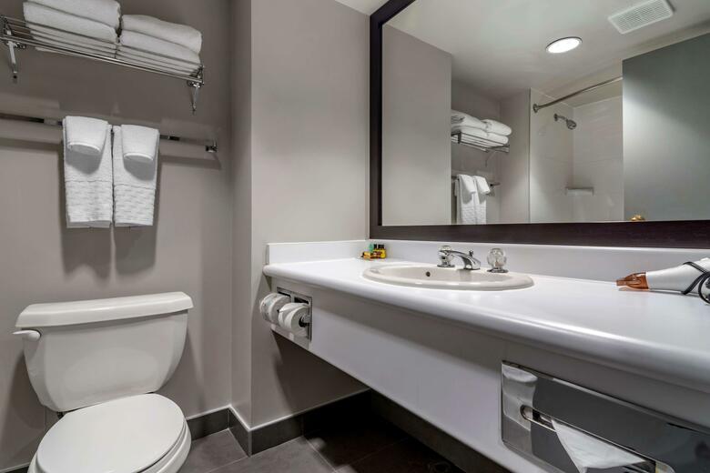 Coast Vancouver Airport Hotel