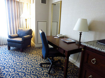 Hotel Omni Independence Park