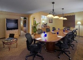Hotel Embassy Suites Phoenix Airport