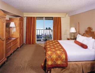 Hotel Embassy Suites Phoenix Airport