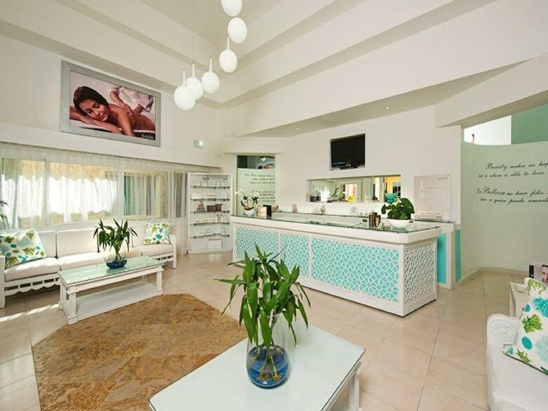 Hotel Ocean Blue & Sand Beach Resort - All Inclusive