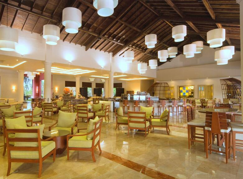 Hotel Ocean Blue & Sand Beach Resort - All Inclusive