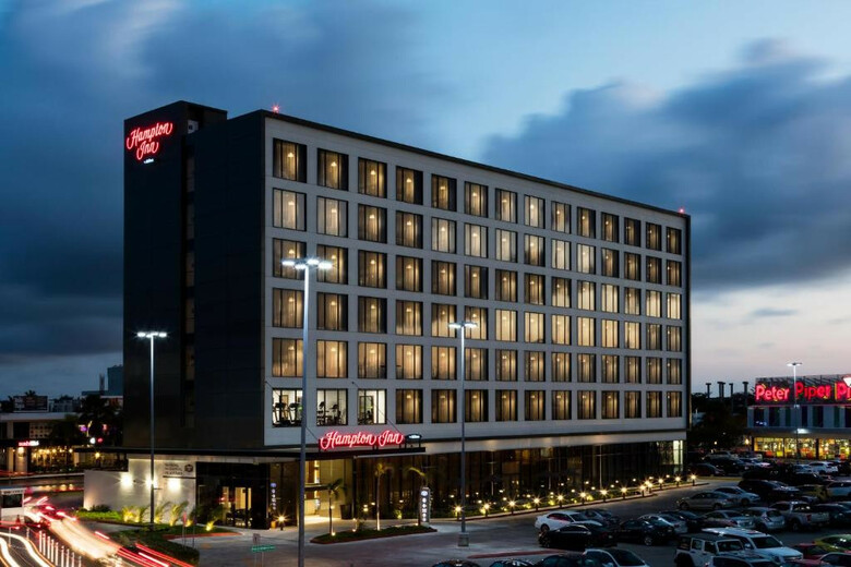 Hotel Hampton Inn By Hilton Cancun Cumbres.