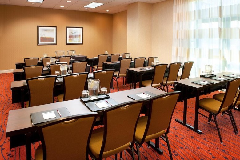 Hotel Residence Inn Hughes Center