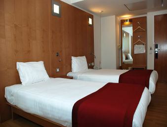 Hotel Ramada Encore Derby