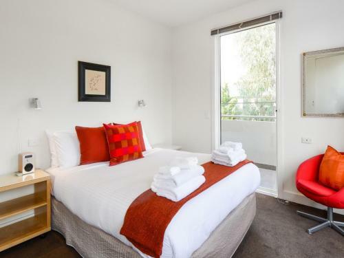Boutique Stays - Maple On Kent, Glen Iris Townhouse