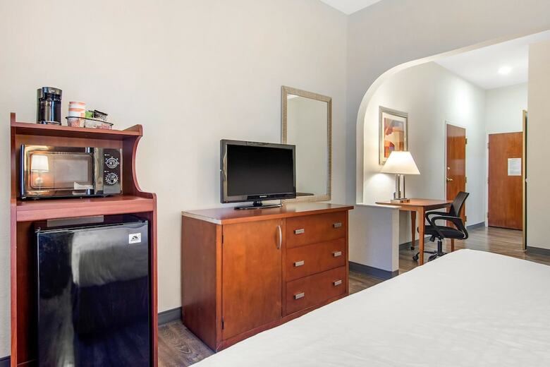 Hotel Comfort Suites Gwinnett Place