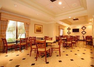 Hotel Comfort Inn At Six Flags
