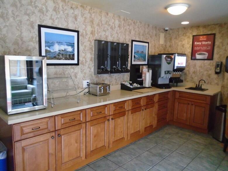 Hotel Econo Lodge Bay Breeze