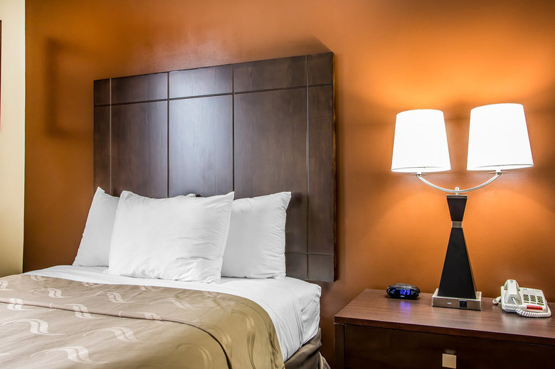 Hotel Quality Inn O'hare Airport (duplicate 102454)