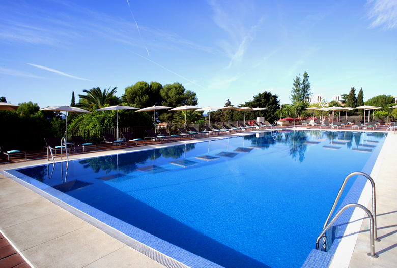 Hotel The Oasis By Don Carlos Resort