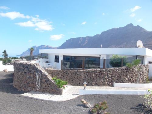 Famara Bungalow, Hibiscos
