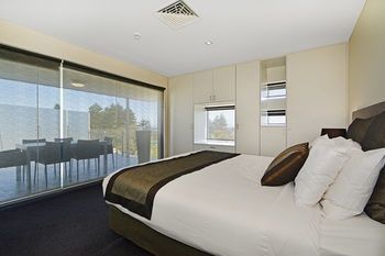 Hotel Clarion Suites Mullaloo Beach