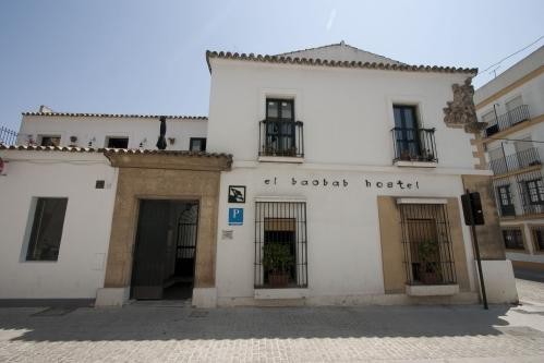 Residencia El Baobab Hostel